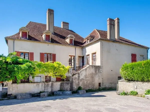 Maison de 808 m² Vézelay