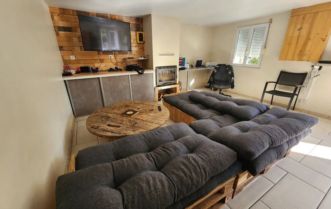 Photo 2