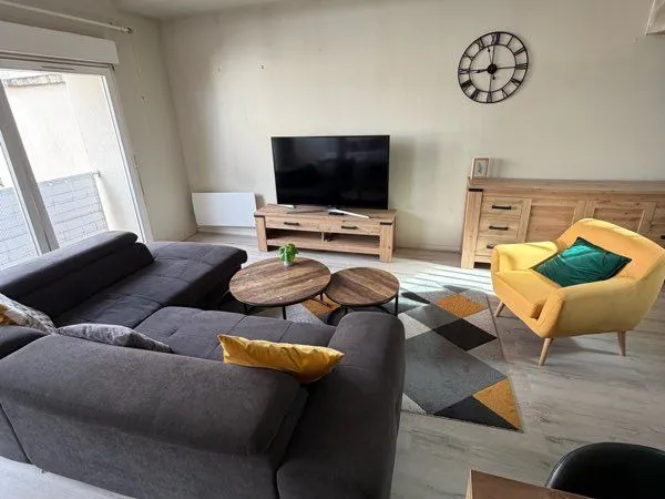 EXCLUSIVITÉ - Superbe Duplex Esprit Loft Meublé 93 m² - Terrasse & Parking Privatif Souterrain