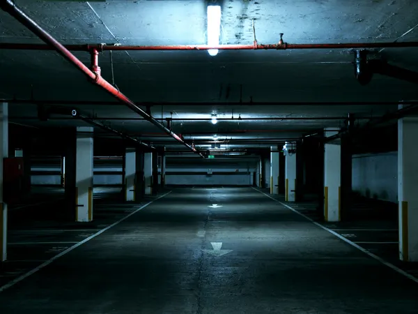 Parkings d'immeubles : un arrêté autorise enfin le stockage dans les box, sous conditions strictes