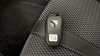 Peugeot 2008 1.2 Hybrid 145ch GT e-DCS6 — photo 16