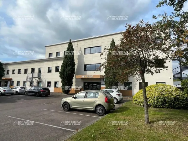 Bureaux 389 m²