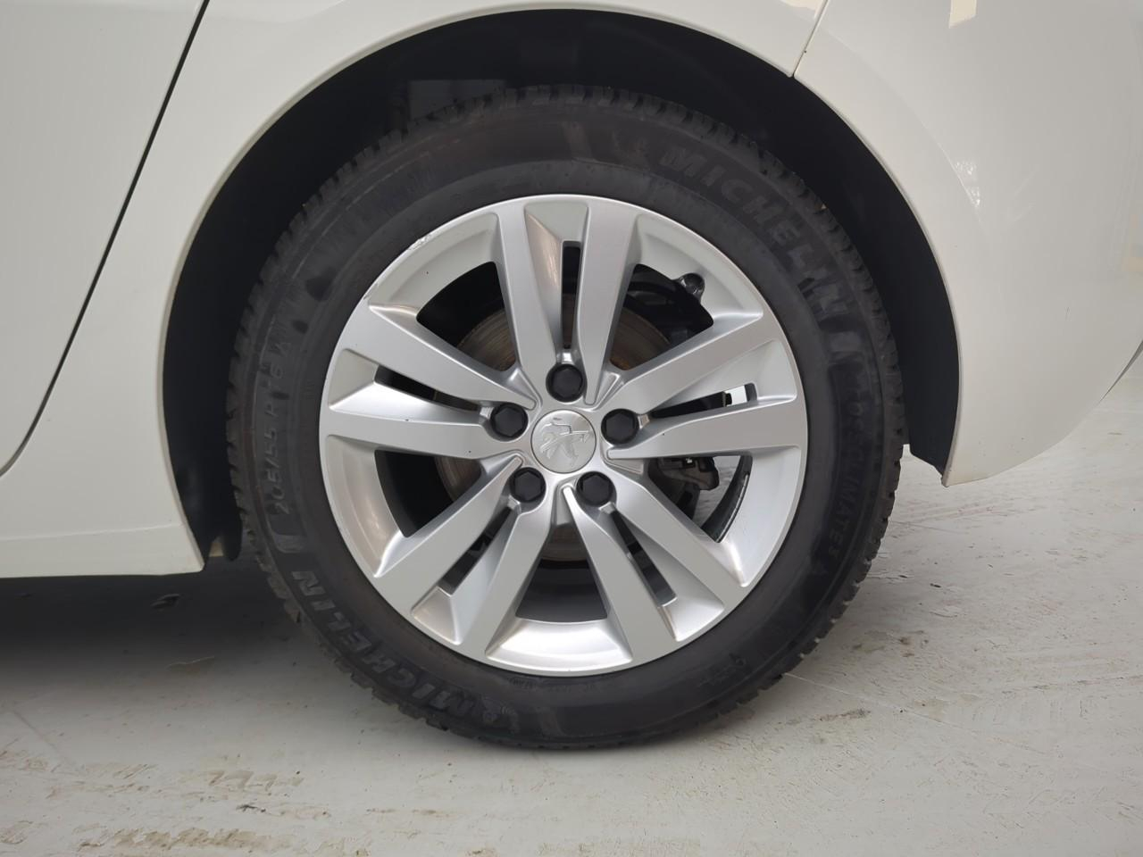 Peugeot 308 bluehdi 130ch s&s eat8 active business — photo 11