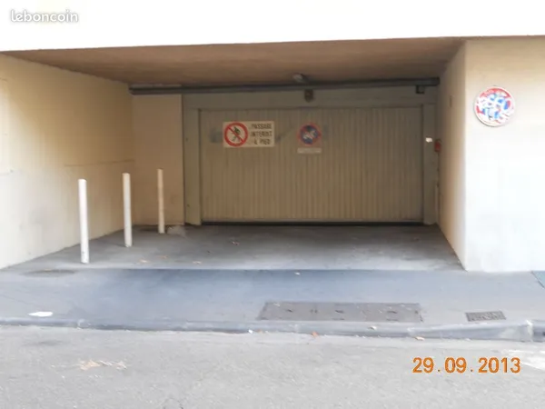 Particulier loué garage Marseille 5 ème