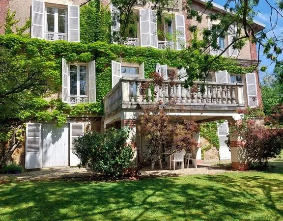 Maison 6 pièces 254 m²