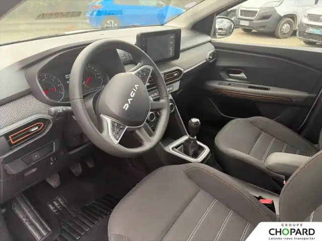 Dacia Sandero eco-g 100 — photo 2