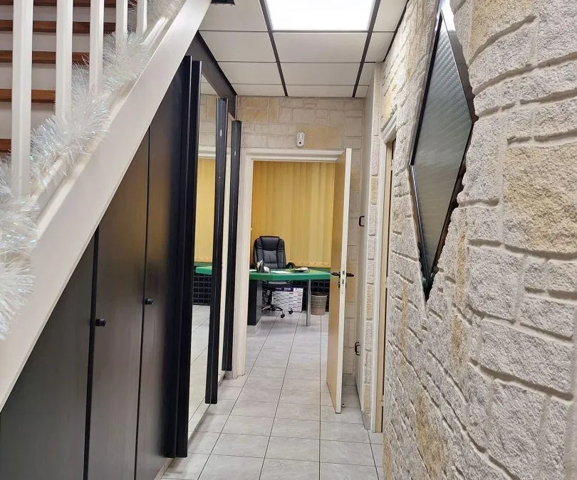 Photo 12