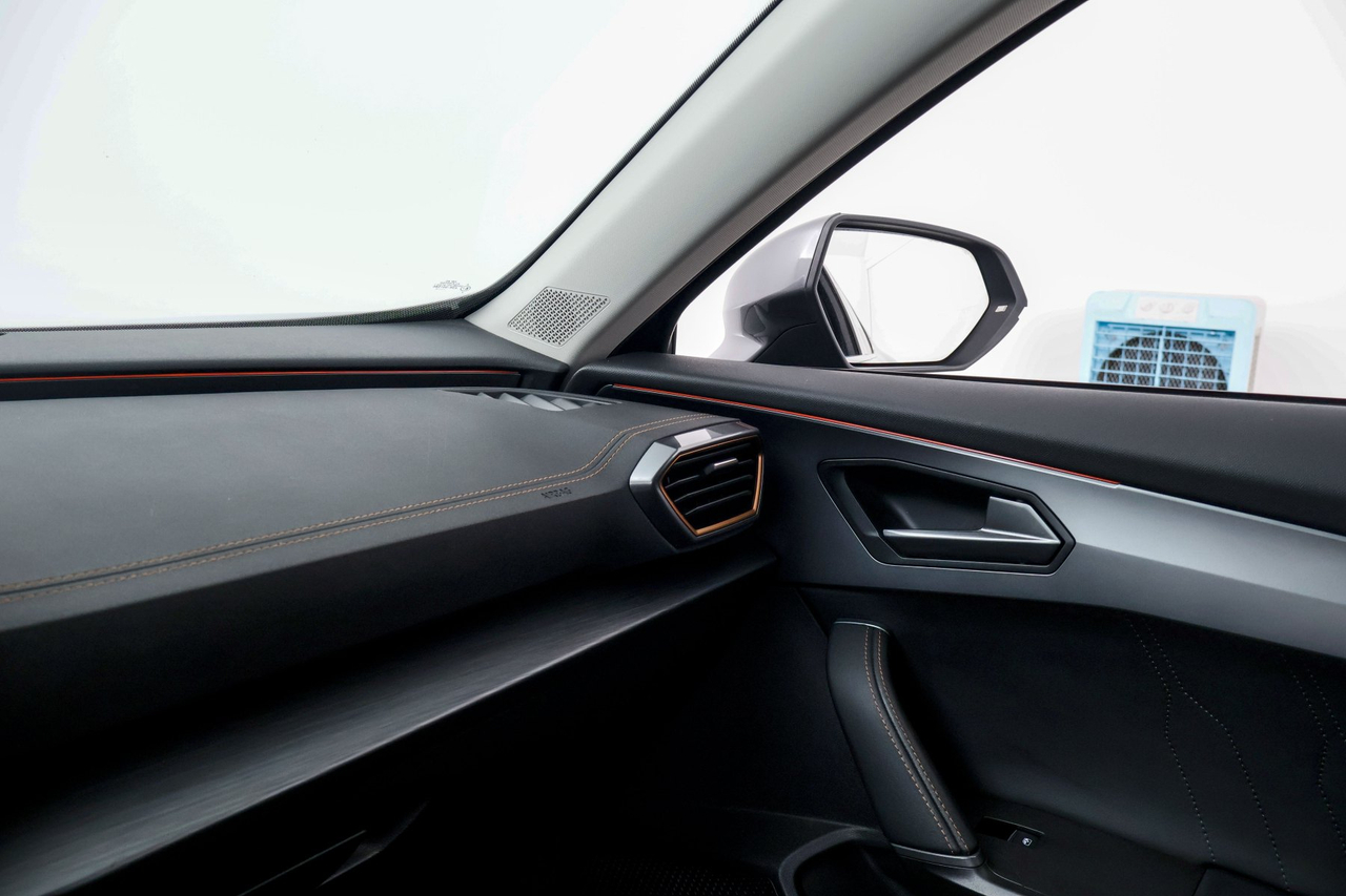 Cupra FORMENTOR — photo 27