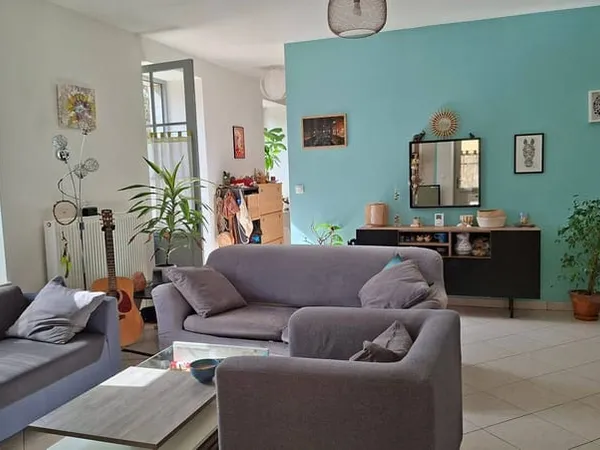 Appartement 5 pièces 15 m²