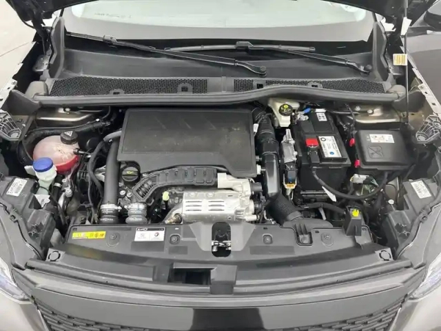 Peugeot 2008 puretech 130 s&amp;s eat8 — photo 85