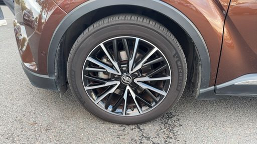 Toyota C-HR 1.8 VVT-i 122 Hybrid 2WD CVT 99 - Distinctive – 2018 – 100514 km – Hybride essence – Boîte Automatique — photo 22