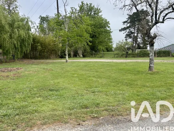 Terrain 1000 m²