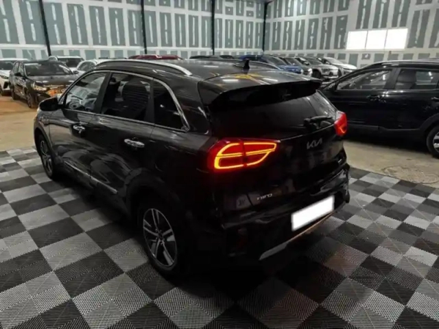 Kia Niro 1.6 gdi 105ch isg + plug-in 60.5ch active dct6 5cv — photo 3