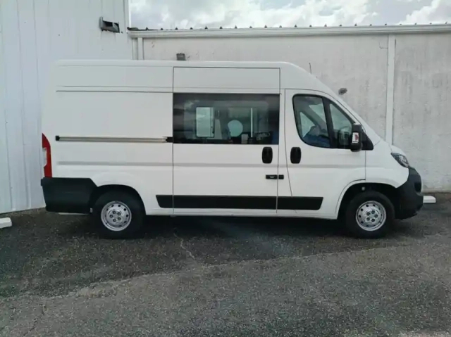 Peugeot Boxer fourgon fg 333 l1h1 2.2 bluehdi s&amp;s 140ch asphalt — photo 24