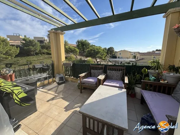 Appartement T3 avec terrasse cellier et parkign