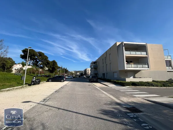 Stationnement Vente Gignac-la-Nerthe   9000€