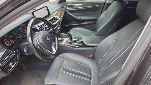BMW Serie 5 518d 150 Steptronic 8 - Luxury – 2020 – 178967 km – Diesel – Boîte Automatique — photo 11
