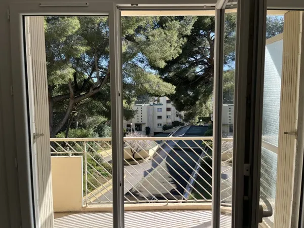Loue appartement très calme et verdoyant - 58m²