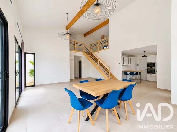 Maison 6 pièces 140 m²
