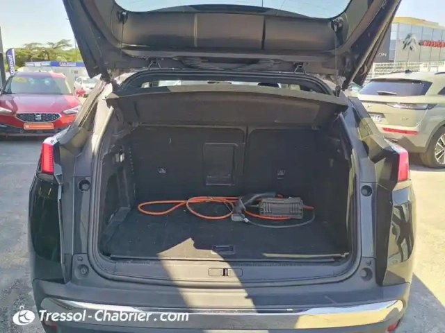 Peugeot 3008 hybrid4 300 e-eat8 gt line — photo 8