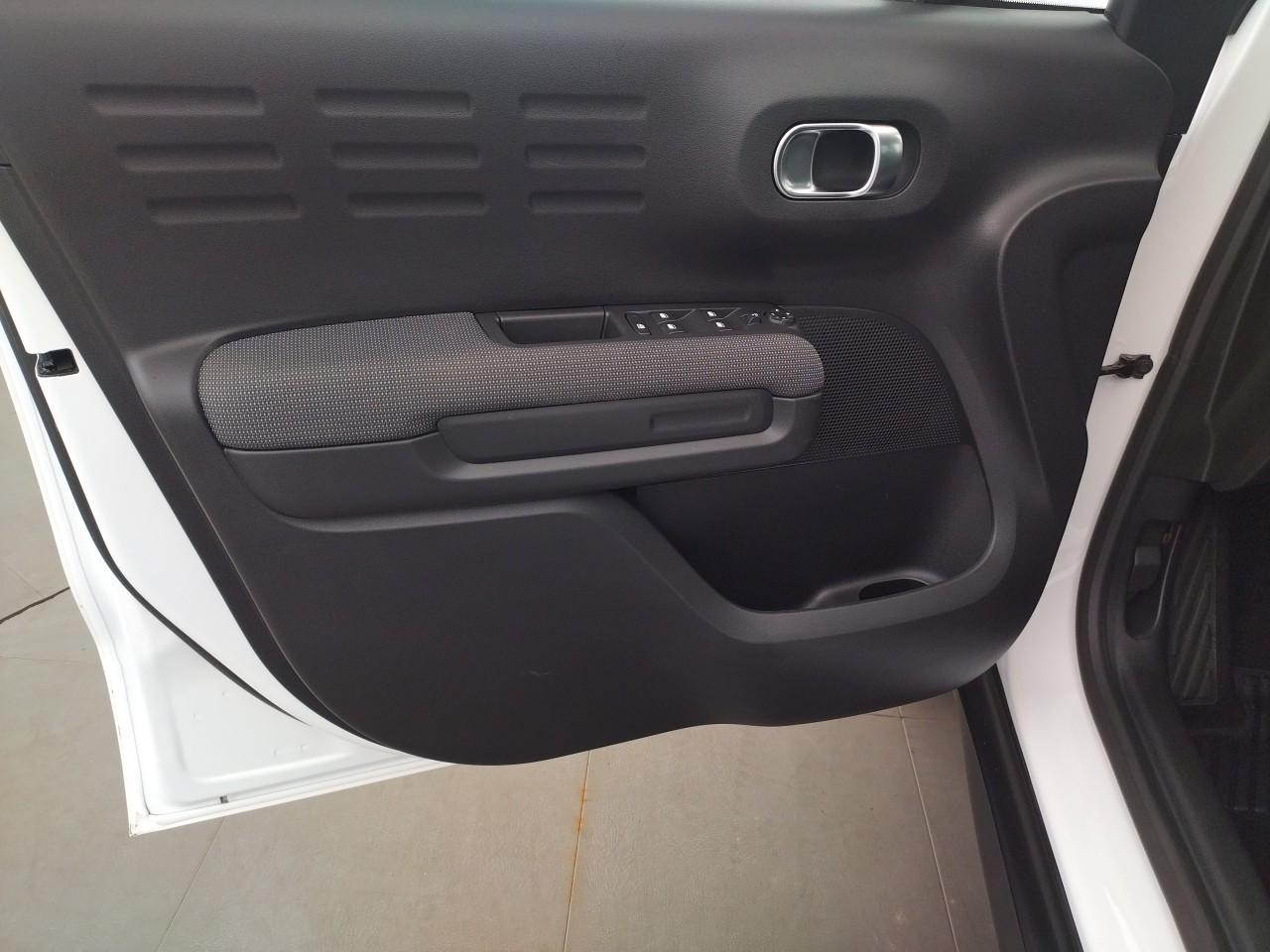 Citroën C3 Aircross bluehdi 120 s&s eat6 shine — photo 23