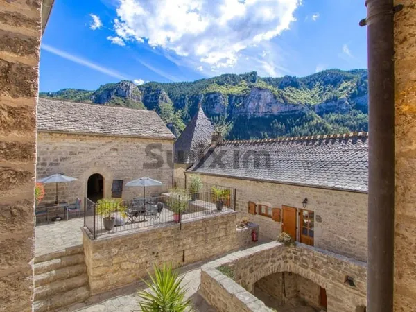 Villa 13 pièces 380 m²