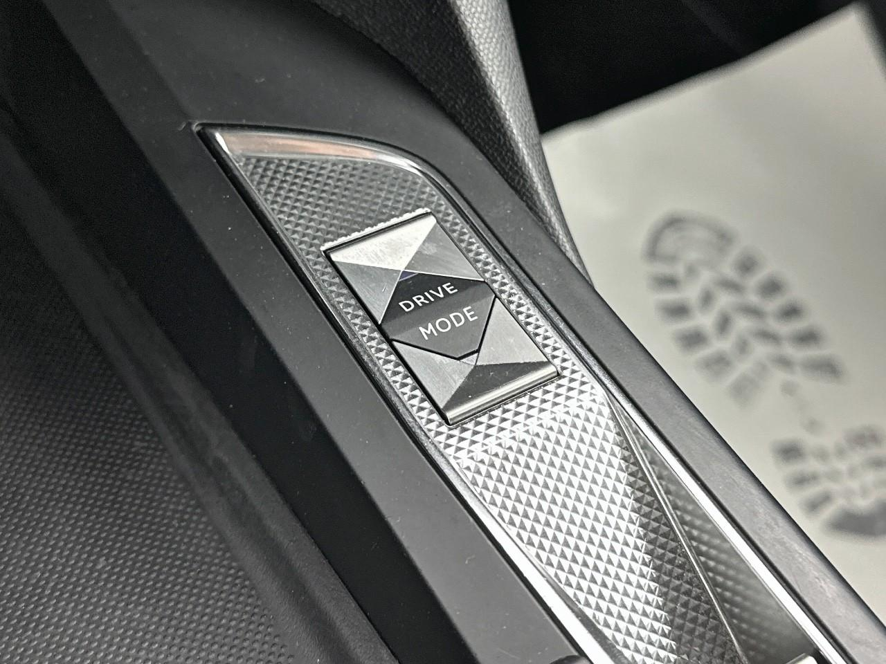 Ds Ds 3 crossback puretech 130 eat8 toits de paris — photo 32
