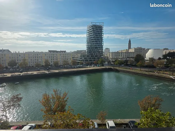 Appartement 3 pièces 46.94 m2 - Vue exceptionnelle sur le bassin du Roi et la tour Alta