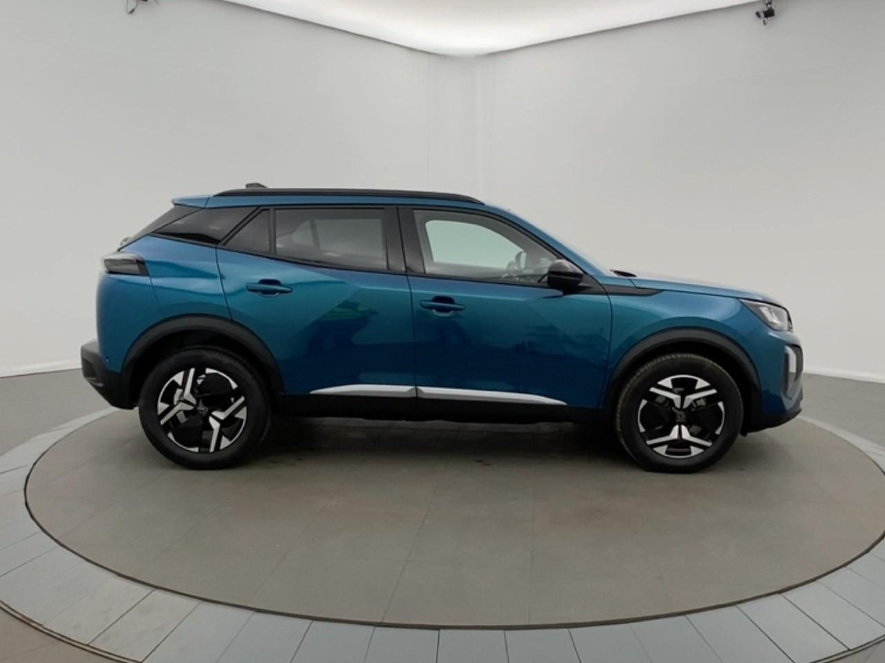 Peugeot 2008 hybrid 145 ch e-dcs6 allure — photo 4