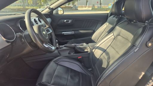 Ford Mustang 5.0 V8 421 - Gt Fastback – 2016 – 130115 km – Essence – Boîte Manuelle — photo 15