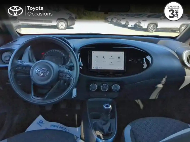 Toyota Aygo X 1.0 vvt-i 72ch design my24 — photo 8