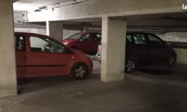 Stationnement Location Marseille  24m² 26000€