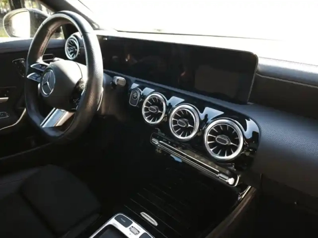 Mercedes Cla 250 e hybrid eq coupé amg — photo 13