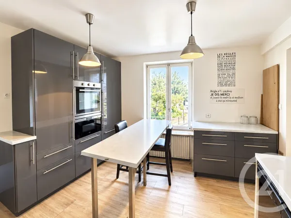 Appartement 5 pièces 95 m²