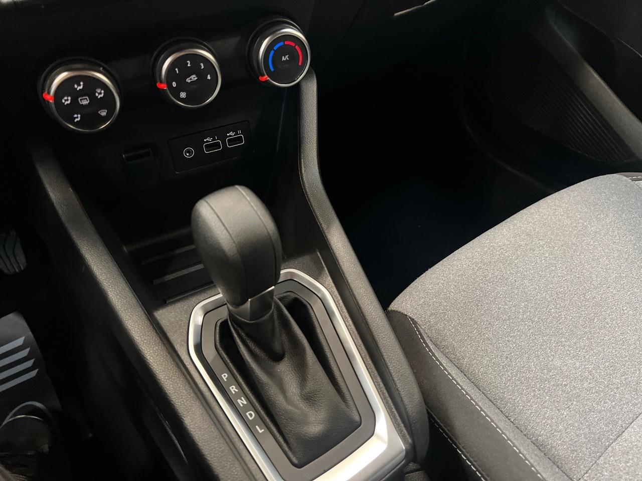 Renault Clio 1.0 tce 90ch evolution x-tronic — photo 17