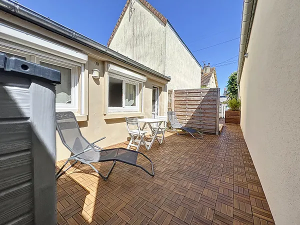 À louer à Ouistreham Riva-Bella ? Petite maison meublée réservée à un étudiant