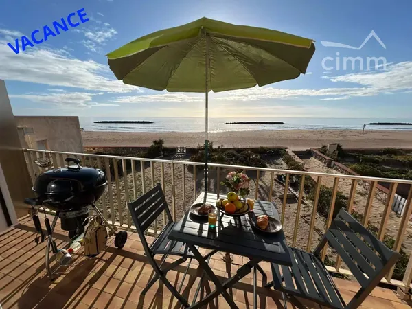 Appartement sur le sable vue mer à Valras-Plage.