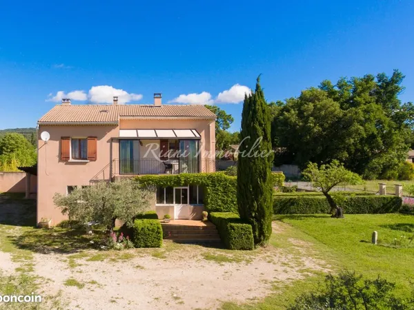 Maison 6 pièces 136 m²