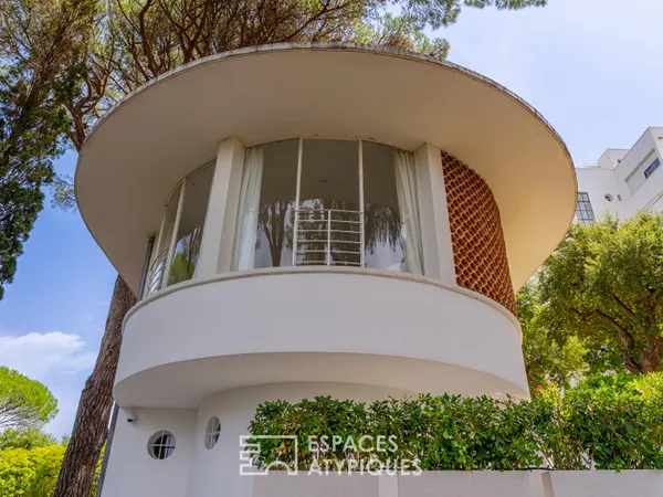 Appartement d'architecte moderniste, rooftop et vue mer