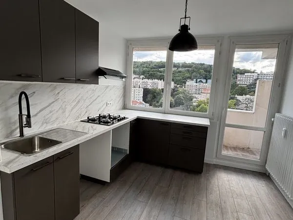 Appartement 4 pièces 77 m²