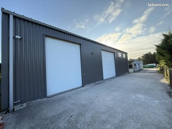 Dépôt / local de stockage à louer - 70 m² - Zone artisanale sécurisée