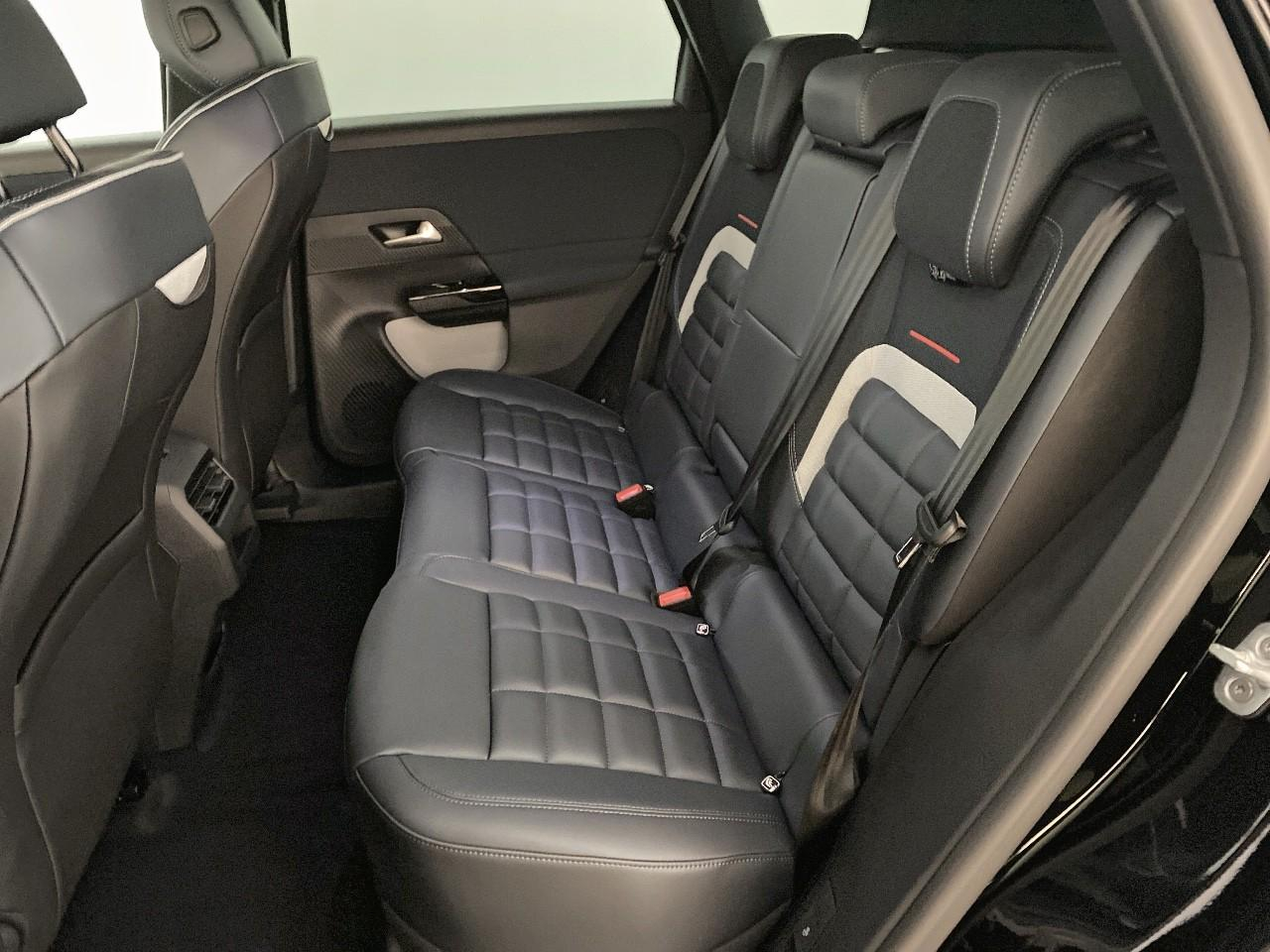 Citroën C5 Aircross hybride 145 ch e-dcs6 max — photo 10