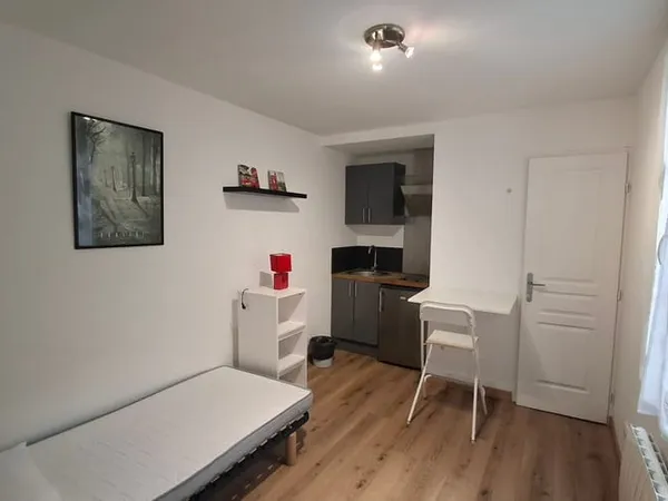 Studio 1 pièce 15 m²