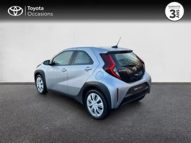 Toyota Aygo X 1.0 vvt-i 72ch dynamic my23 — photo 2
