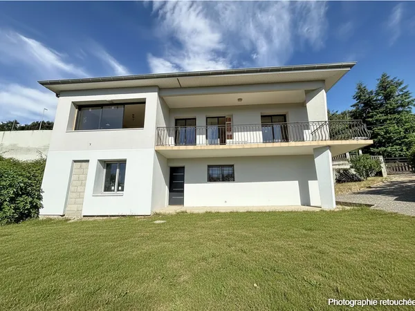 Maison 5 pièces 200 m²