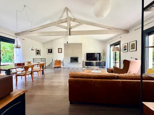 Maison 7 pièces 200 m²
