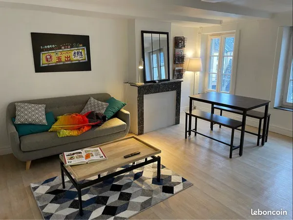 Chambre meublée Hypercentre Thionville - 5 min à pied de la Gare