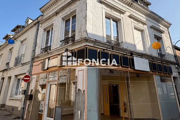 Local 4 pièces 78 m²