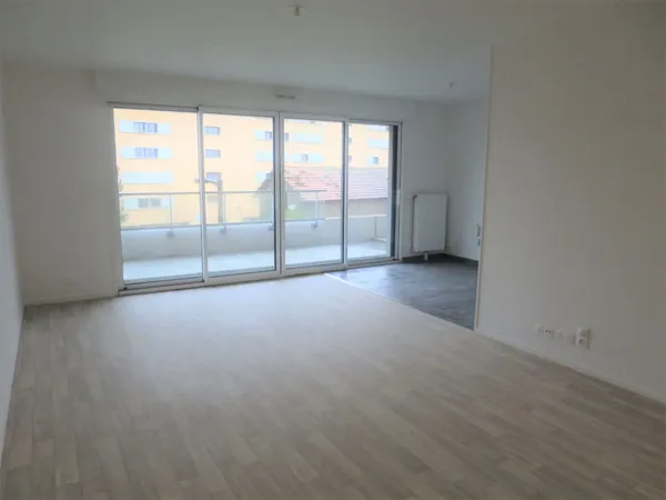 RENNES SAINT JACQUES DE LA LANDE - Appartement type 3 dans immeuble récent