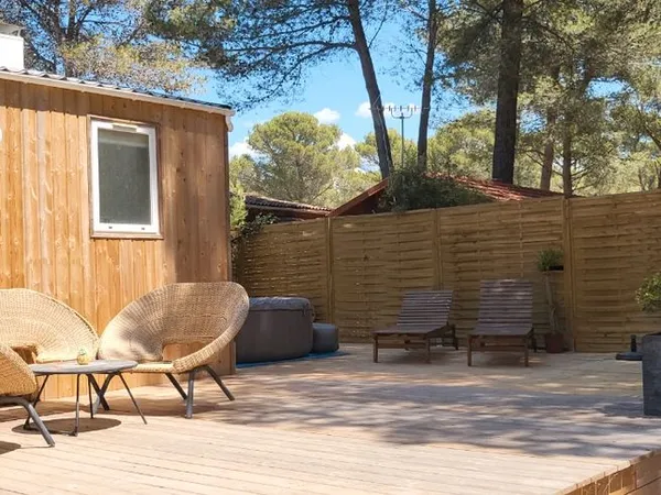 Vente mobilhome dans domaîe boisé